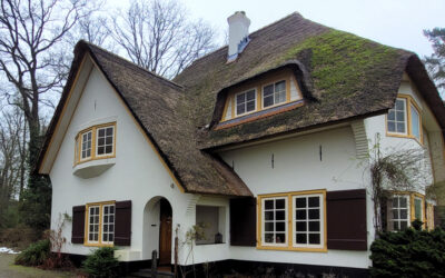 Waarom je een oude woning niet onbeperkt kunt isoleren: de rol van koudebruggen en condensatie